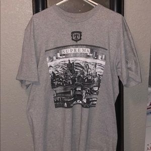 Supreme t shirt